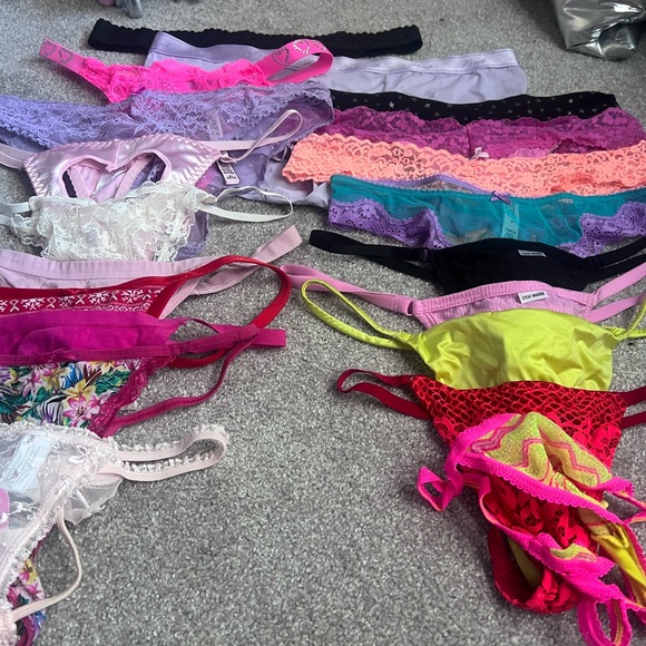 Random panty bundle - Picture 2 of 2